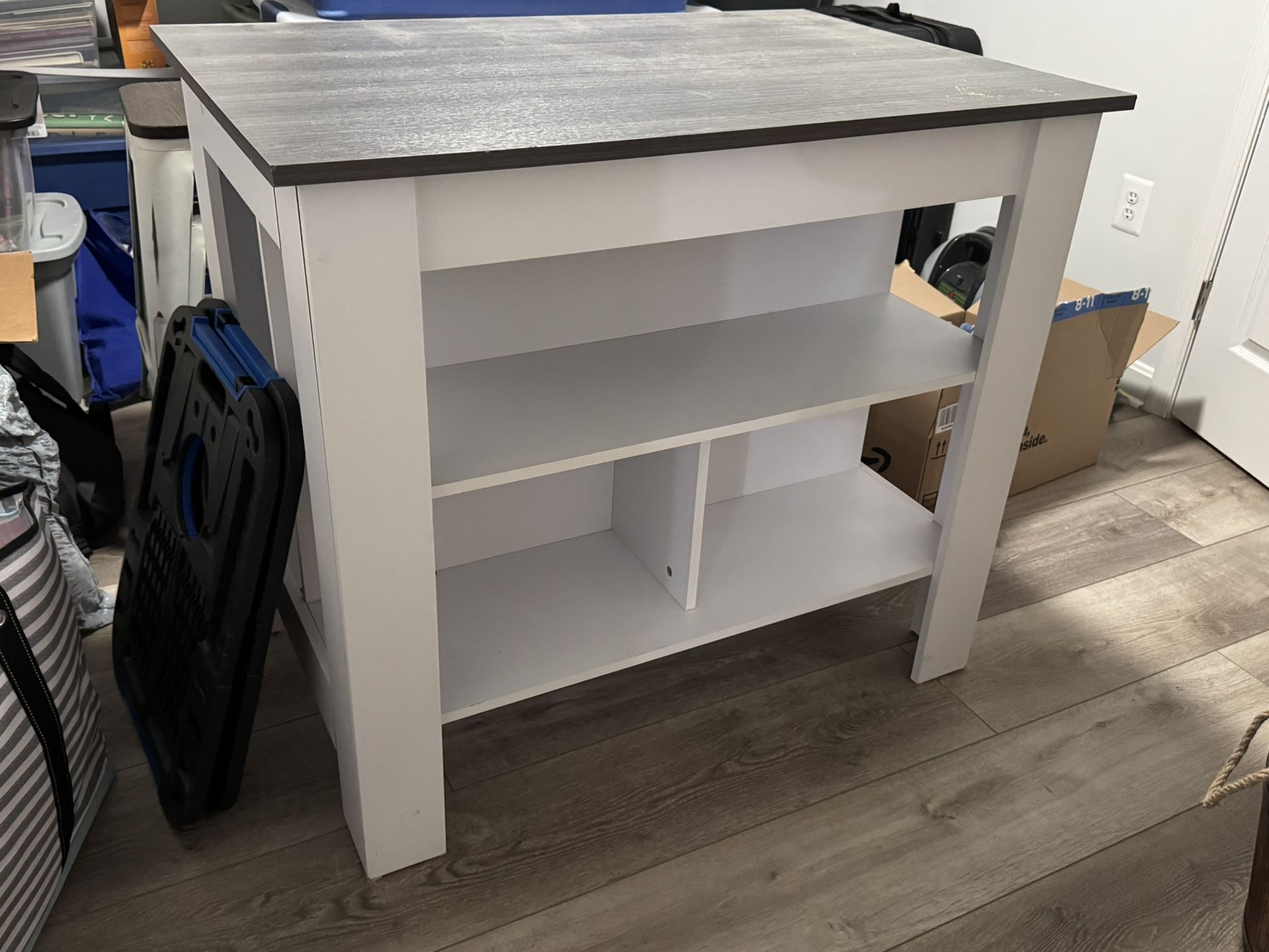 Kitchen Island With Shelves 