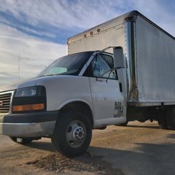 2004 GMC Savana 3500 Box Truck!