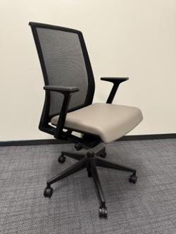 Haworth Vinyl Seat Mesh Back