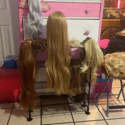 Different Wigs 