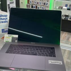 MacBook Pro 2019 15”