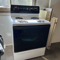 Whirlpool Electric Range - Works great! 