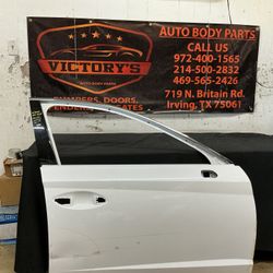 HYUNDAI SONATA 2020-2023 RH FRONT DOOR SHELL OEM