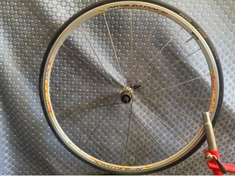 Mavic Aksium Race 700c x23 rear wheel