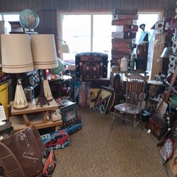 Pacific Antique Mall Tacoma