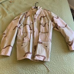 Desert Camo Winter Jacket (sz.XL)