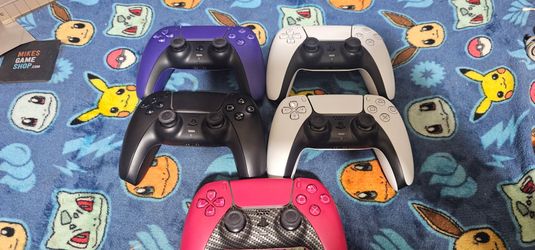 Playstation 5 controllers