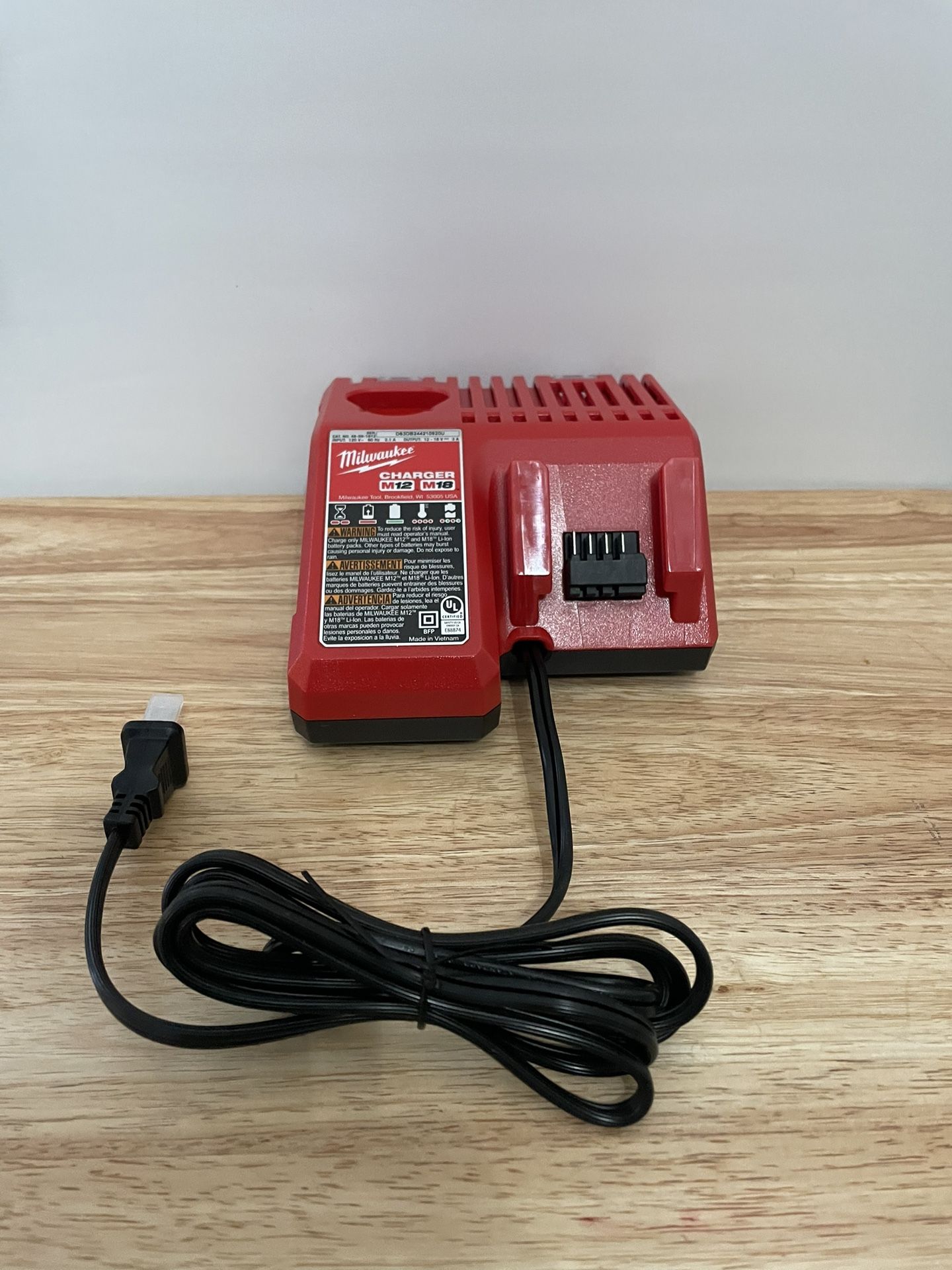 New Milwaukee Charger M12/M18 (Check My Other Offers)