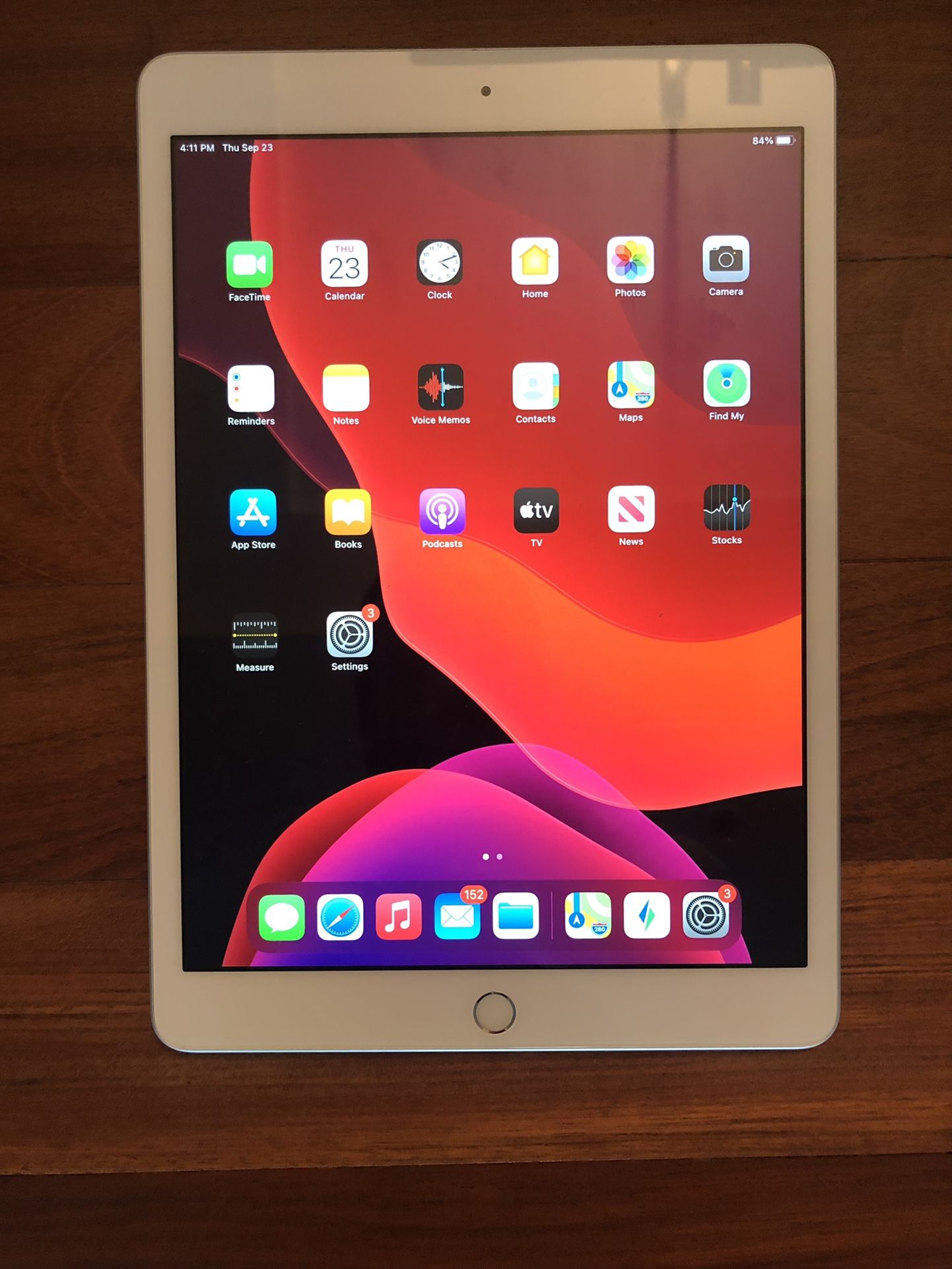 Apple iPad 7th Gen. 32GB, Wi-Fi, 10.2 in - Silver