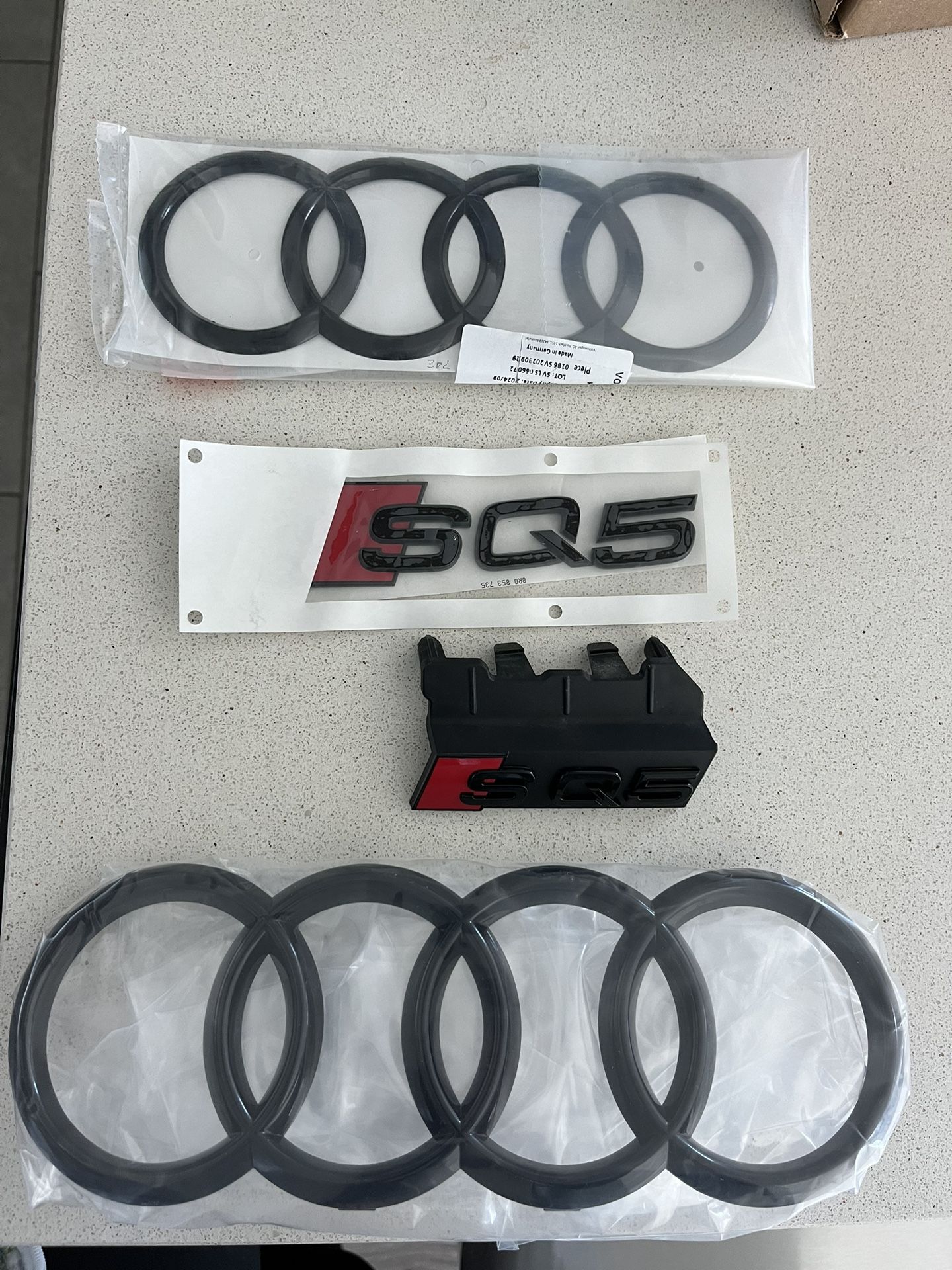 Audi sQ5 Black Accessories (brand new!)