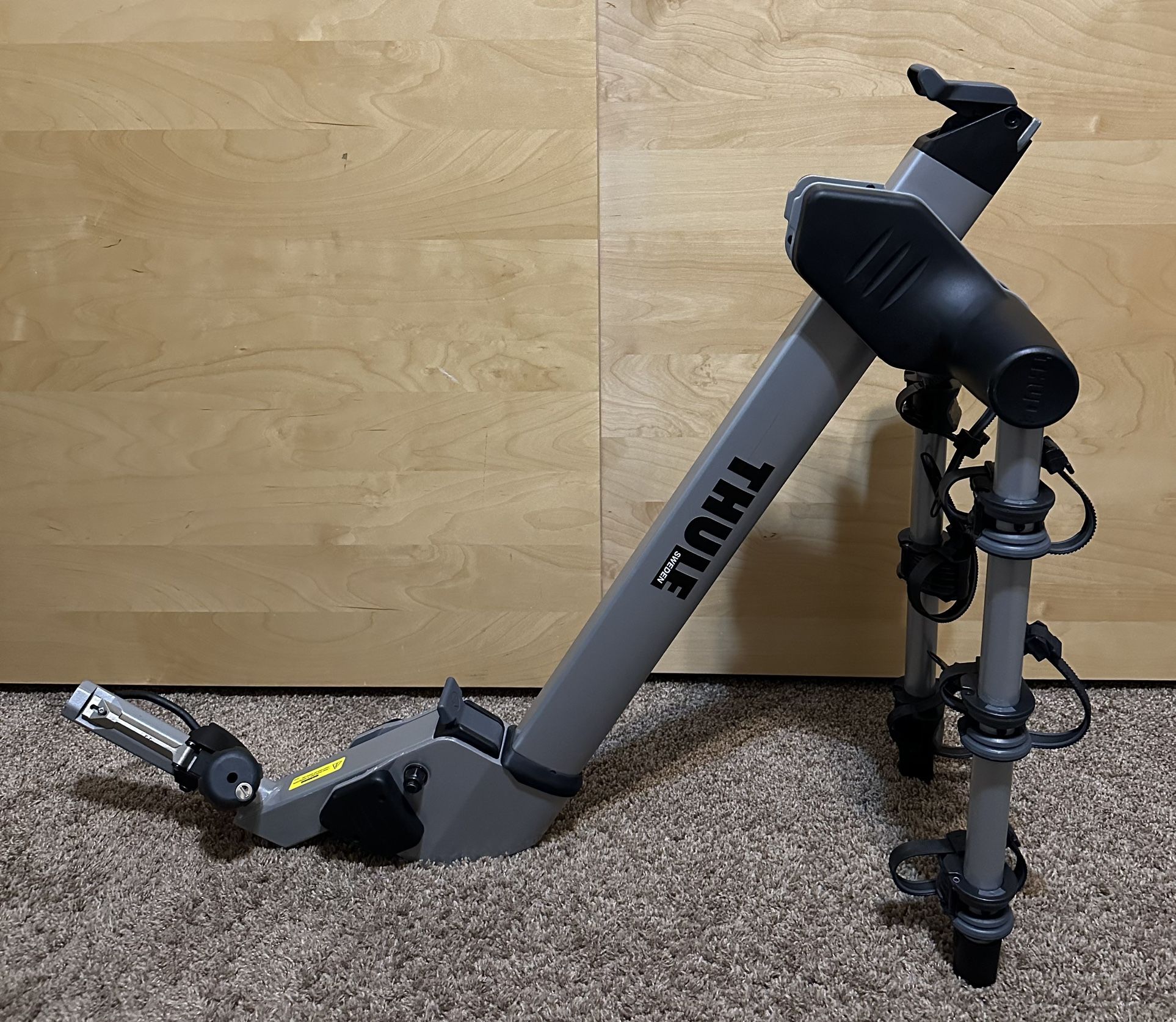 Thule Helium Pro 3-Bike Hitch Bike Rack Titling