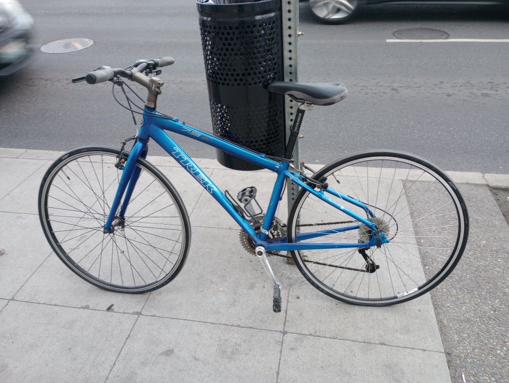 Road Bike Hybrid Trek.. TREK ROAD BIKE