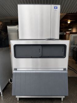 Ice maker machine 1000 pounds with bin 2000