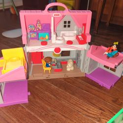 Dollhouse Figures Oncluded PICKUP