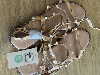 Sandals Size 81/2 Wide Pick Up Troy Or Warren