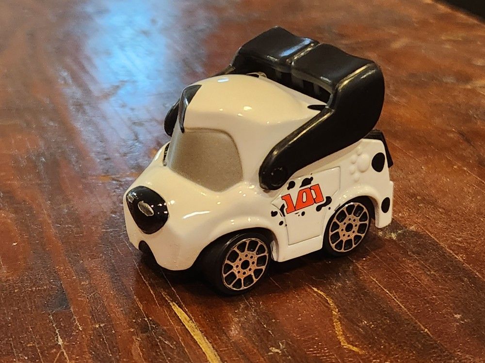 101 Dalmatian Car