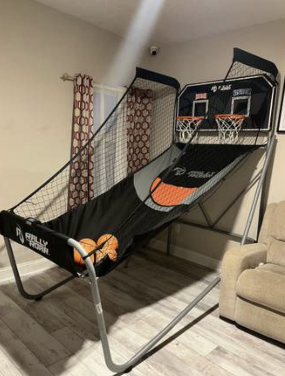 Rally and Roar Basketball Arcade Game
