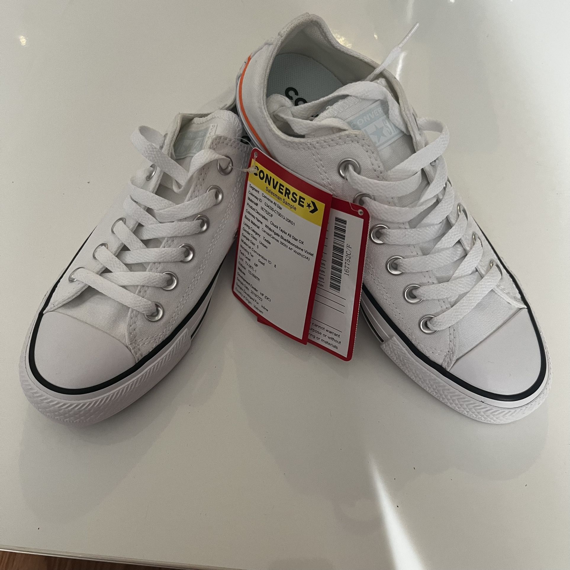 Converse New Size 5 