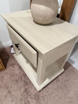 Night stands