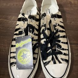 Black & Off-White Chuck 70 Glow-In-The-Dark Zebra Low Top Sneakers
