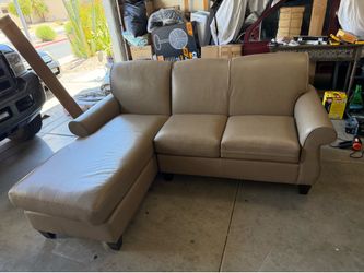 Beautiful LazyBoy Chaise Lounge couch