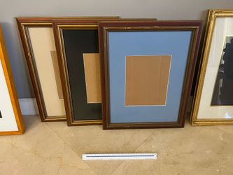 Assorted picture frames