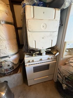 Stove And Dishwasher