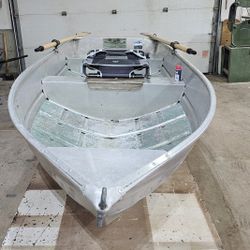 12foot Iight weight  Aluminum Row Boat. $600.00