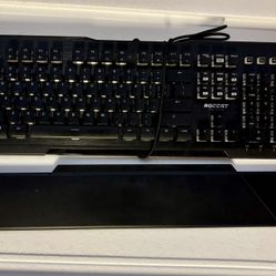 GAMING KEYBOARD (ROCCAT VULCAN)