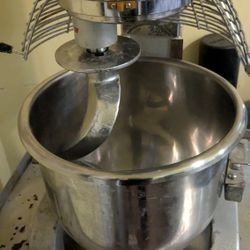 UNIWORLD 20qt Commercial Mixer for Sale