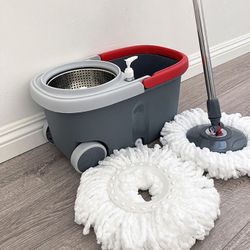 (Brand New) $25 Spin Mop Bucket Floor Cleaning System With Wheels Include 2 Microfiber Replacement Head