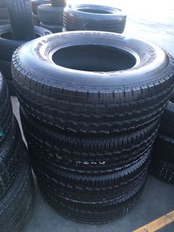 Set semi new BFGOODRICH 265/70/16