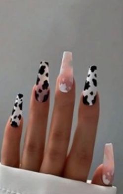 Press on nails- Western