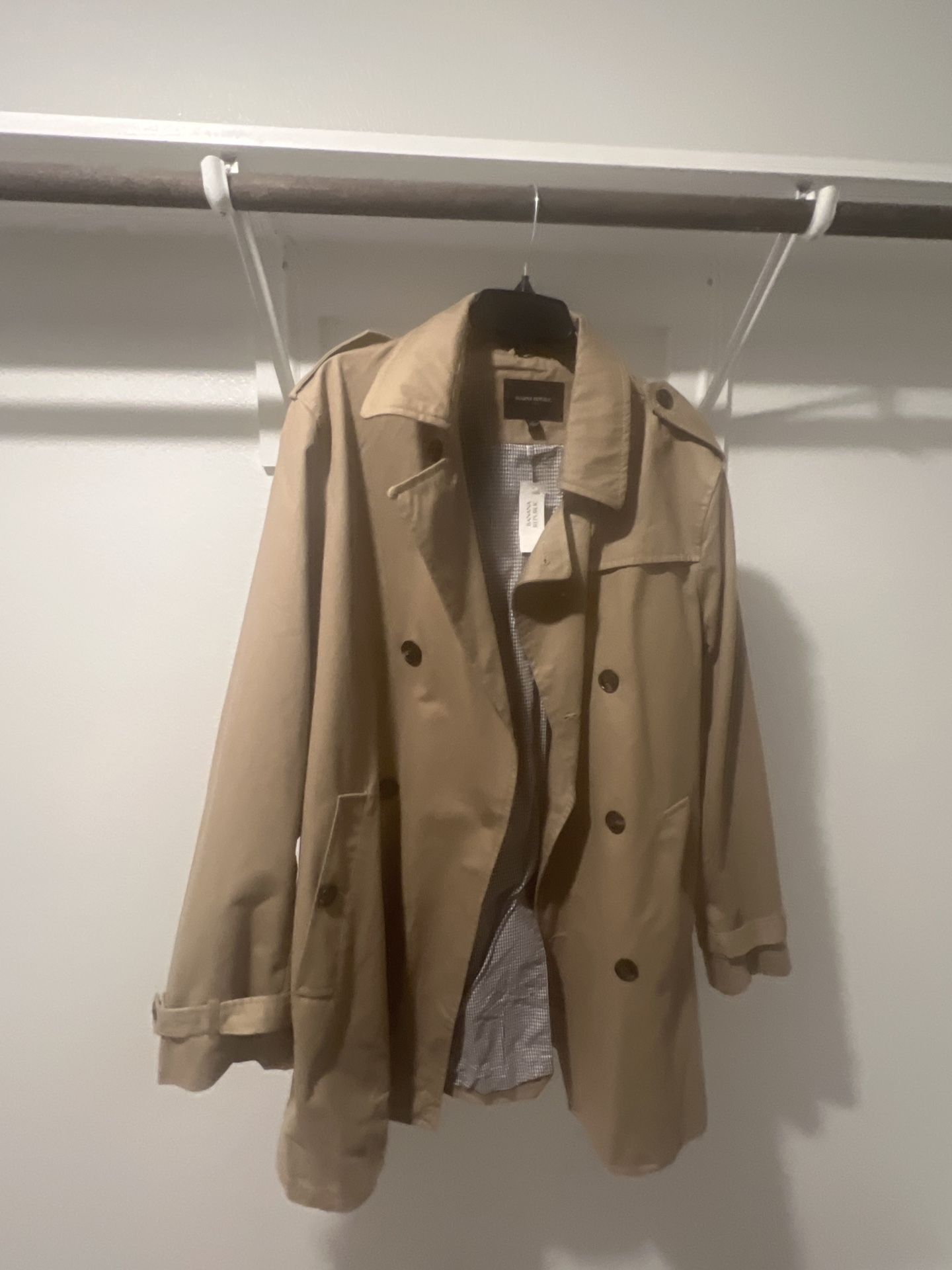 Banana Republic Trench Jacket – Brand New w/ Tags (Size L)