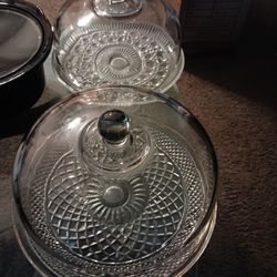 2-glass Cake Holders