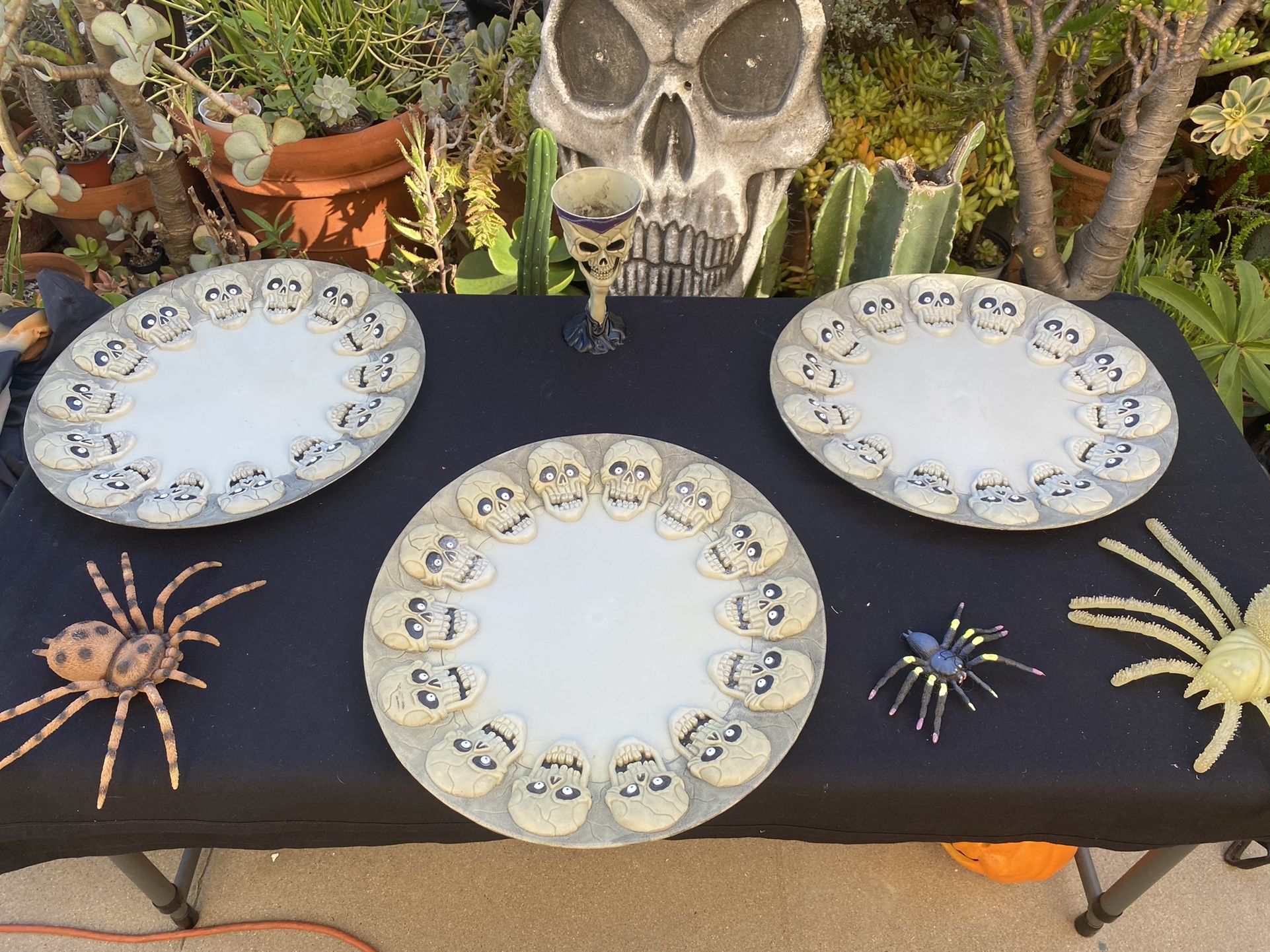 Set Of 3 Halloween Skull Serving Trays