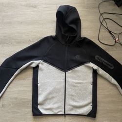 Nike Tech Fleece Full Set (Grey/Black) – Size M