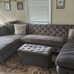 Luxurious Velvet Sectional Couch + Ottoman Included!