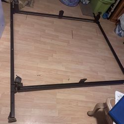 King Metal Bed Frame 