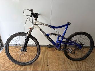 Haro full suspension mountain bike 26” wheels