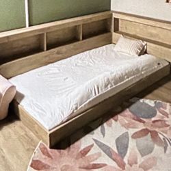 Twin Floor Bed Frame & Mattress 