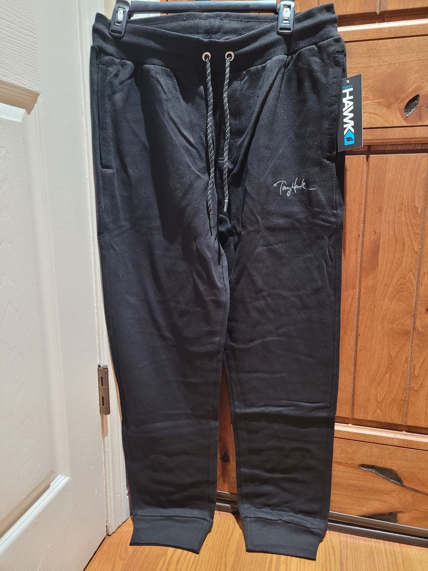 TONY HAWK FLEECE SWEAT BOTTOMS! SIZE LARGE WITH POCKETS INCLUDING ZOP POCKET IN BACK! BNWT! MSRP 50