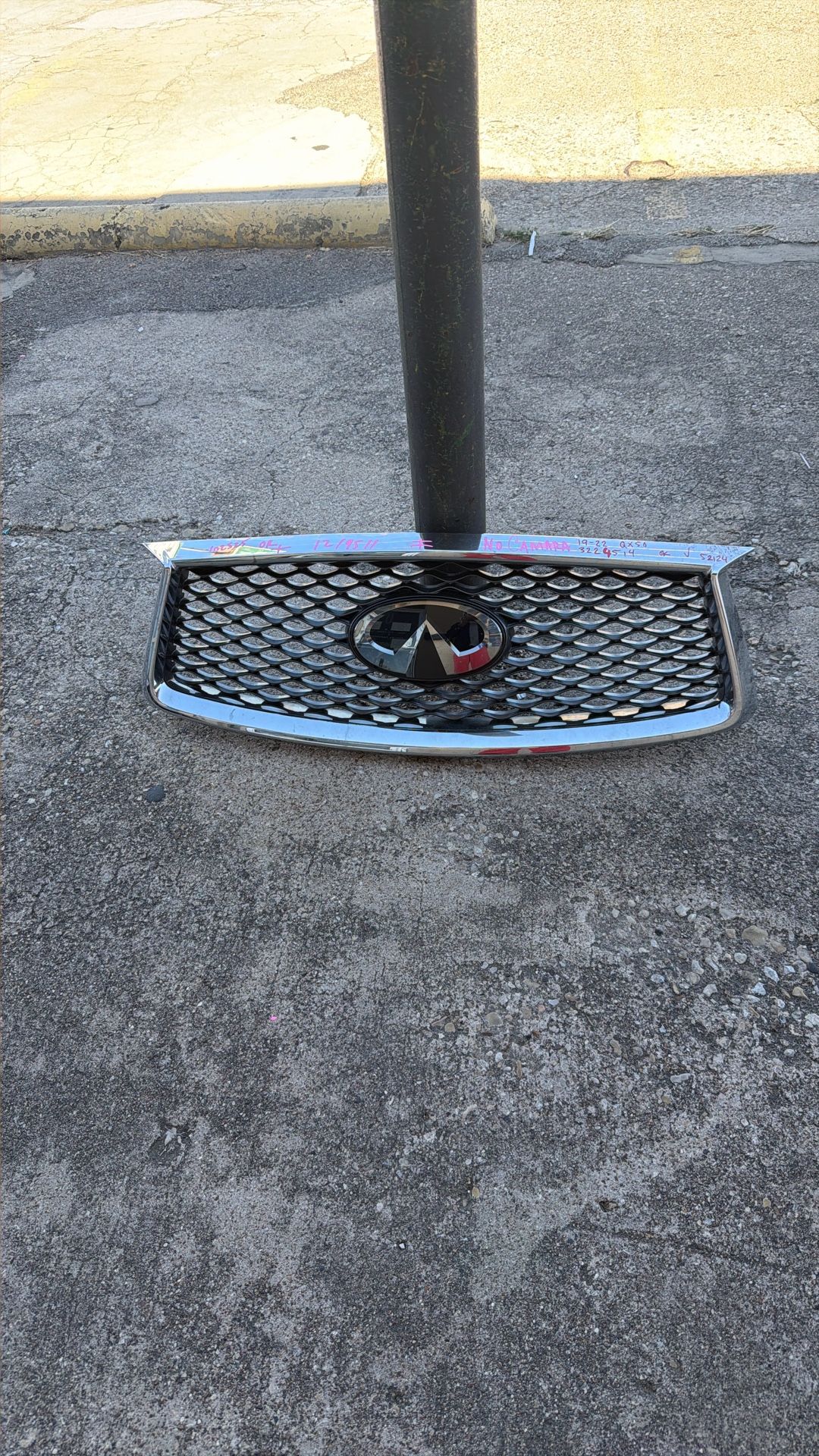 2018-22 Infiniti Qx50 Grill 