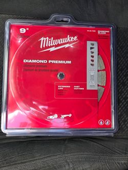 Milwaukee 9 in. Segmented Diamond Blade - for concrete NEW