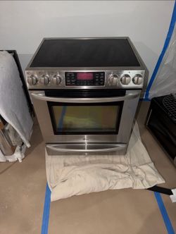 LG ELECTRIC STOVE