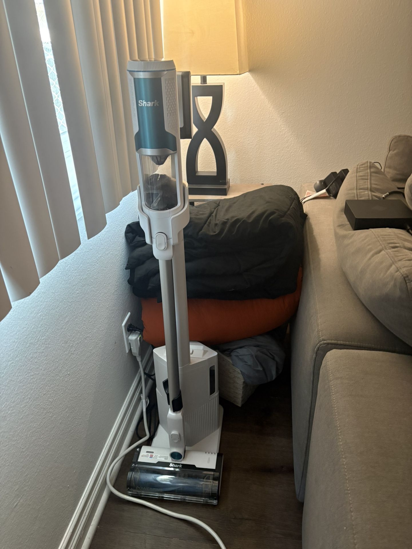 Powerfin Shark Vaccuum