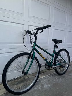 TREK MT 220 24”