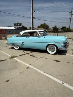 1953 Ford victoria
