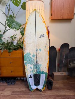 5’3 Lost Lib Tech Hydra
