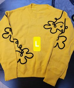 Yellow Knit Sweater with Black Floral Embroidery – Size L
